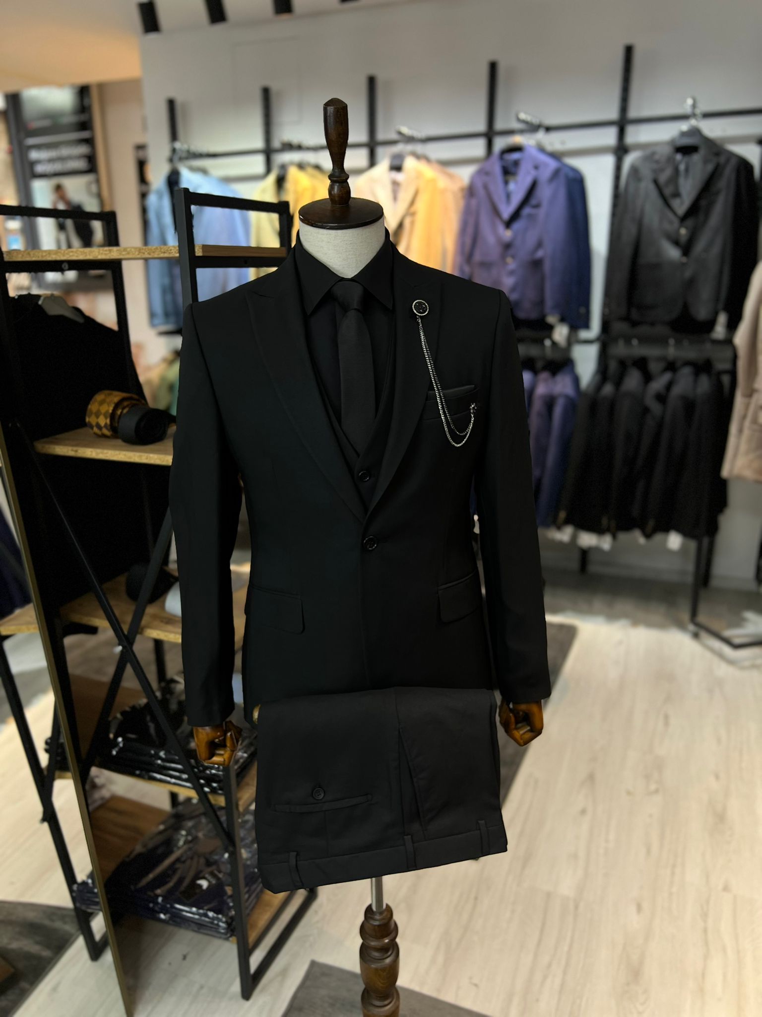 Siyah Tek Düğme Slim Fit Yelekli Takım Elbise Full Set